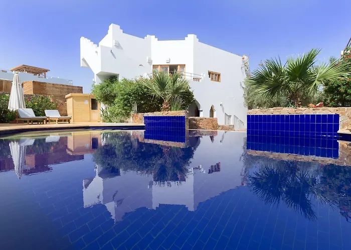 Red C Villas
